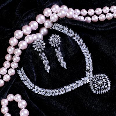 CINDRELLA  ZIRCON SET